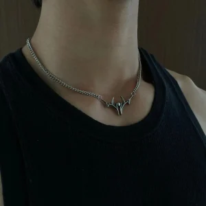 Stylish Punk Stainless Steel Necklace Fashionable 3D Clavicle Chain Non-Fading Personality Accessory for Trendy Wear